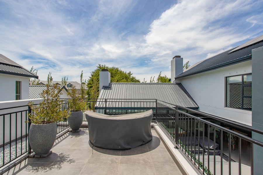 6 Bedroom Property for Sale in Pearl Valley at Val de Vie Western Cape